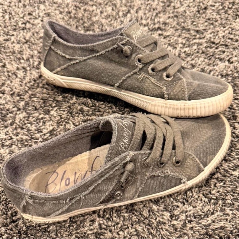 Blowfish Gray Casual Sneakers